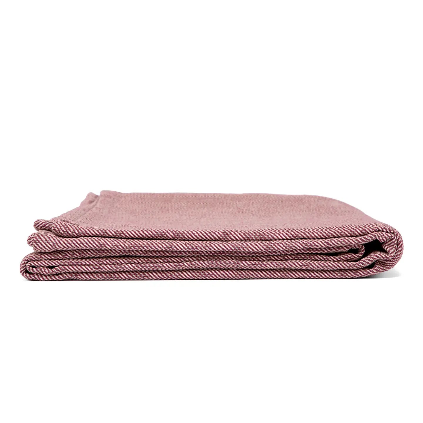 Yoga nidra deka korištena kao elegantna sofa deka u interijeru