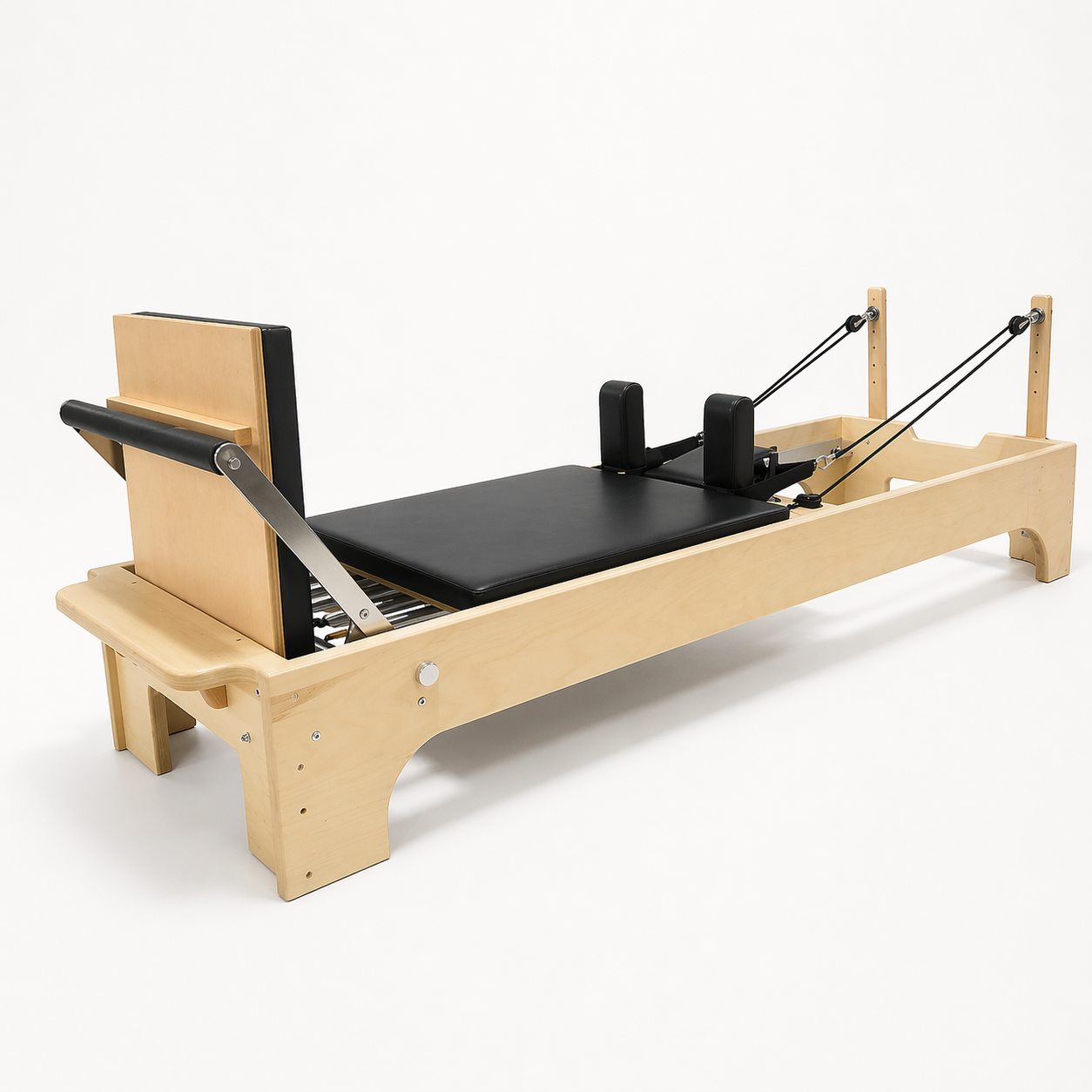 Bodylumina Premium Gold drveni pilates reformer s bež tapeciranom kliznom platformom, podesivim trakama, naslonima za ramena i footbar osloncem, profesionalna pilates sprava za reformer trening, istezanje, jačanje core mišića, stabilnost i oblikovanje tijela kod kuće ili u studiju.